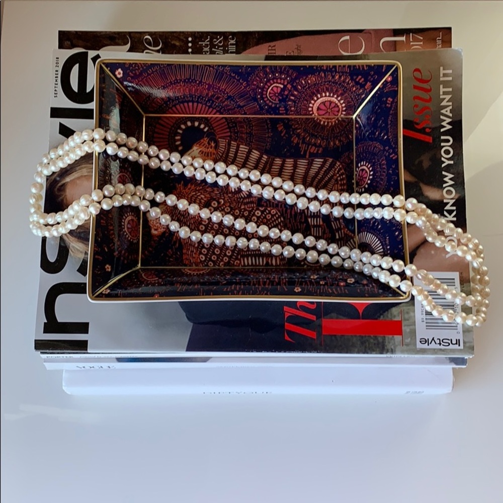 STRING OF PEARLS